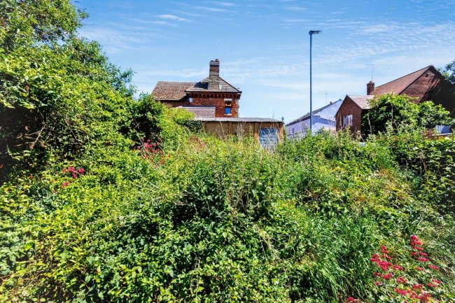 73 Midland Road, Thrapston, Kettering NN14 4JS 5