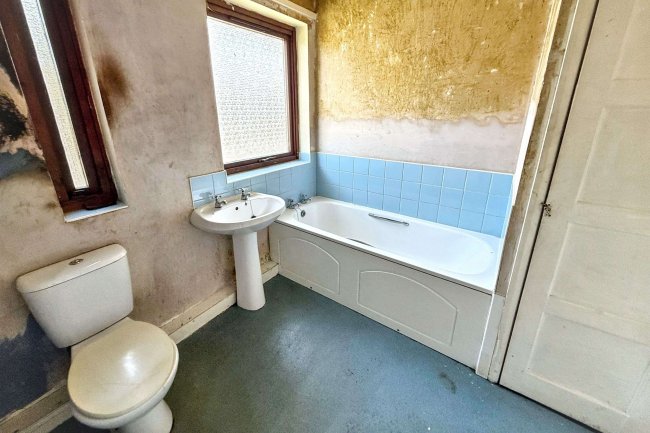 24 Dalegarth Avenue, Carlisle, Cumbria, CA1 3LT 10