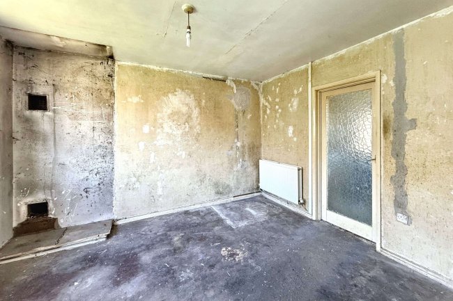 24 Dalegarth Avenue, Carlisle, Cumbria, CA1 3LT 10