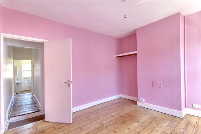 37 Edward Road, Leicester, Leicestershire, LE2 1TF 1