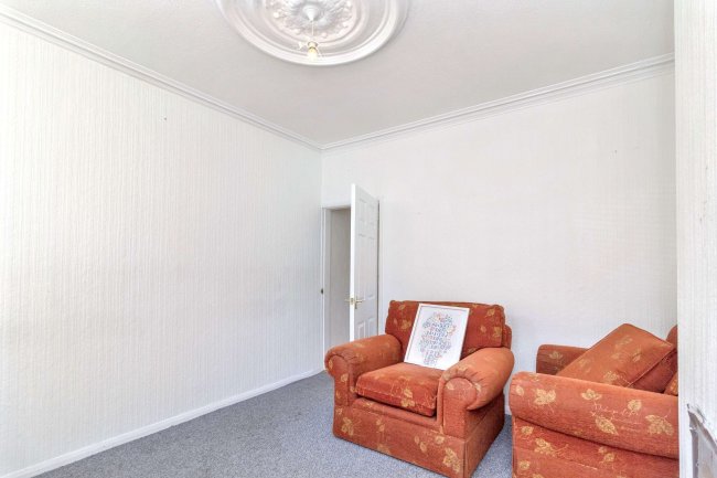 37 Edward Road, Leicester, Leicestershire, LE2 1TF 1