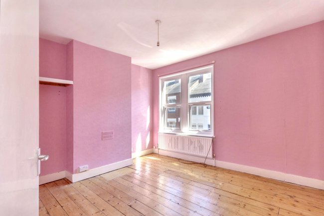 37 Edward Road, Leicester, Leicestershire, LE2 1TF 1