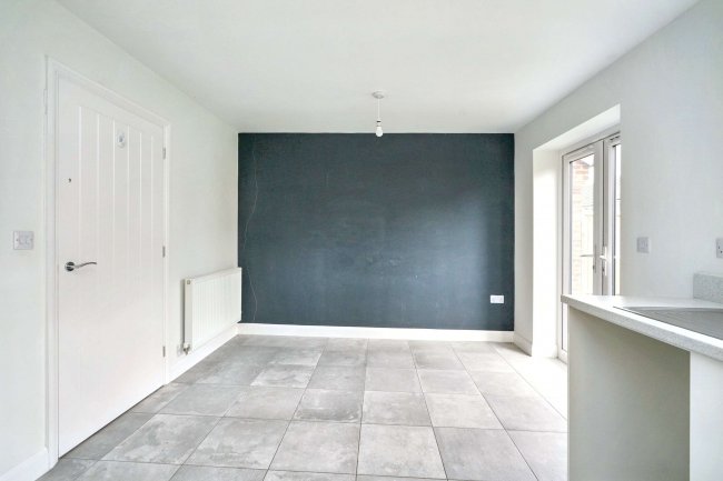 18 Windsor Way, Measham, Swadlincote, Derbyshire DE12 7NJ 9