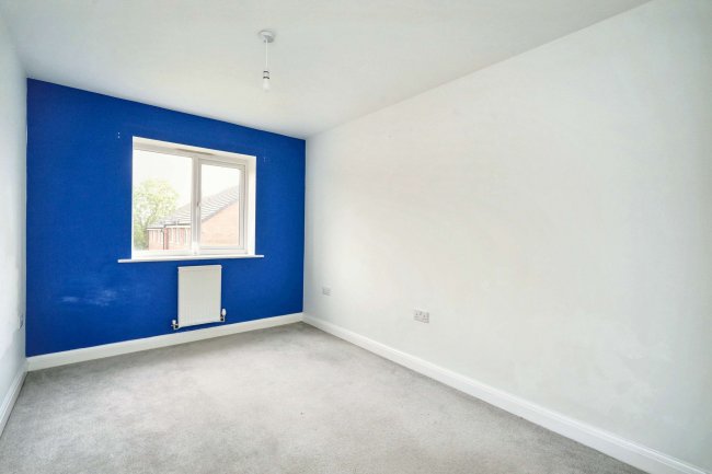 18 Windsor Way, Measham, Swadlincote, Derbyshire DE12 7NJ 9