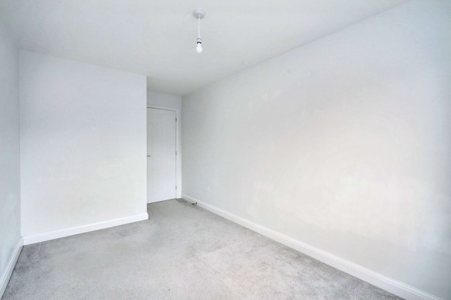 18 Windsor Way, Measham, Swadlincote, Derbyshire DE12 7NJ 9