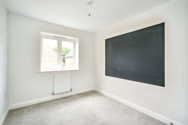 18 Windsor Way, Measham, Swadlincote, Derbyshire DE12 7NJ 9