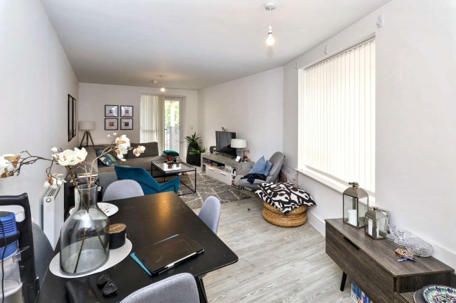 54 Suffield Lodge, Suffield Hill, High Wycombe, Buckinghamshire, HP11 2FR 7