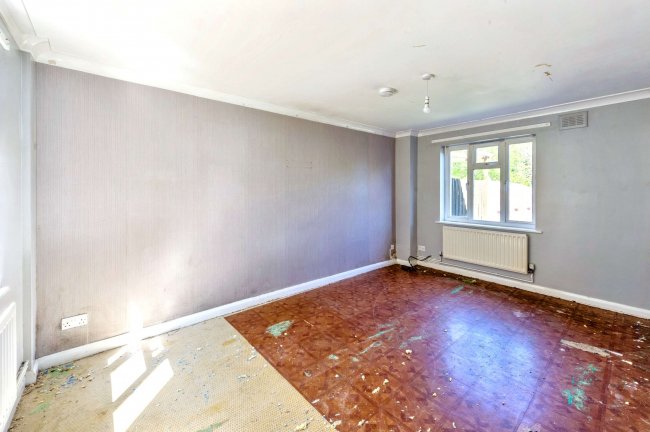 9 Nugent Close, Dunsfold, Godalming, Surrey, GU8 4NW 1