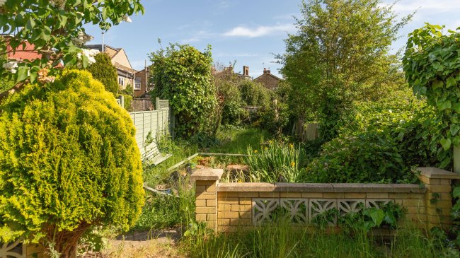 25 Birkbeck Hill, West Dulwich, London, SE21 8JS 6