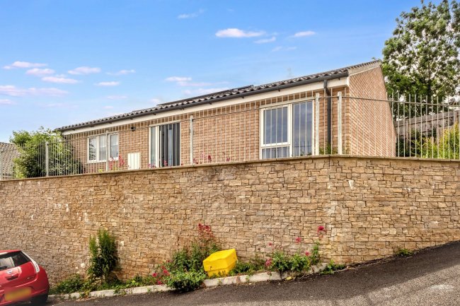 1 Barton Close, Milton, Weston-Super-Mare, BS22 8FE 1