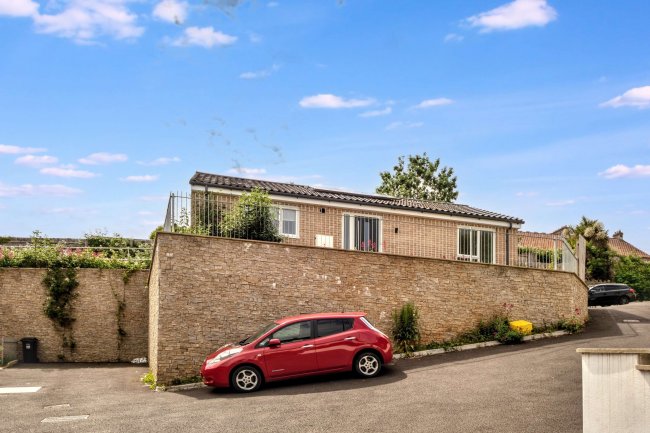 1 Barton Close, Milton, Weston-Super-Mare, BS22 8FE 1