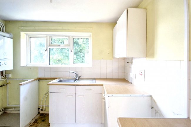 27A Mead Way, Bushey, WD23 2DH 7