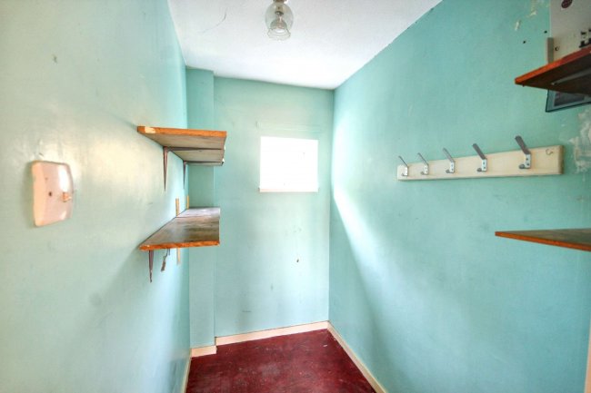 27A Mead Way, Bushey, WD23 2DH 7