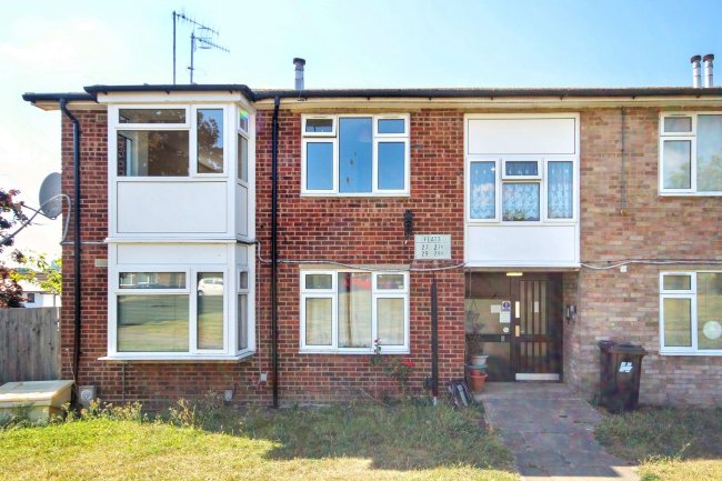 27A Mead Way, Bushey, WD23 2DH 7