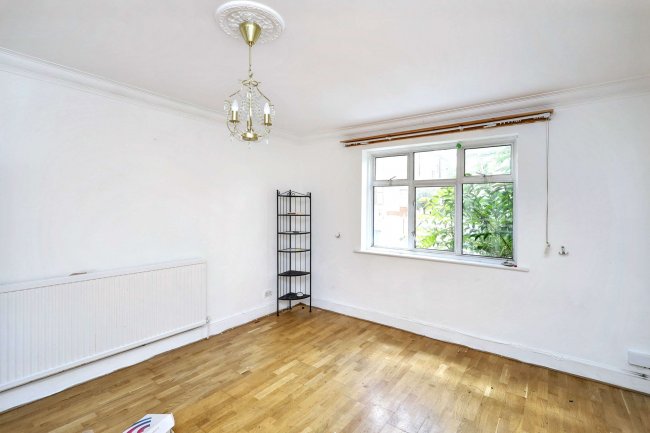 50 Fleetwood Road, London, NW10 1NL 10
