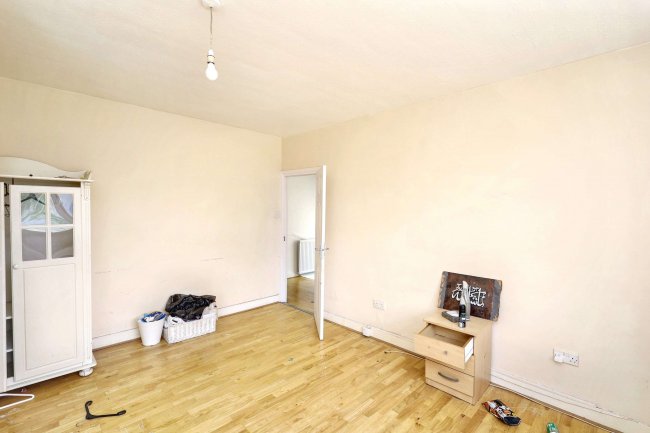 50 Fleetwood Road, London, NW10 1NL 10