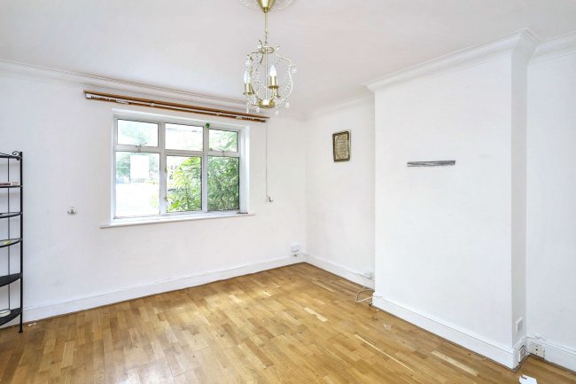 50 Fleetwood Road, London, NW10 1NL 10