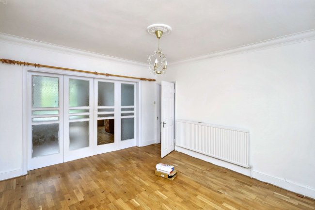50 Fleetwood Road, London, NW10 1NL 10