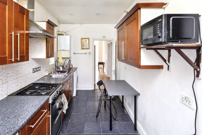 50 Fleetwood Road, London, NW10 1NL 10