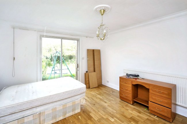 50 Fleetwood Road, London, NW10 1NL 10