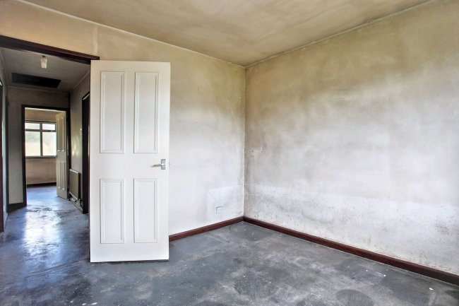 10 Millbrook Avenue, Atherton, Manchester M46 9LL 3