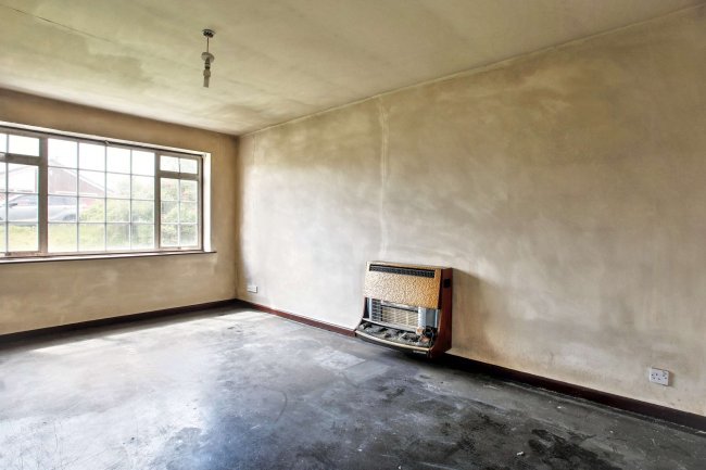 10 Millbrook Avenue, Atherton, Manchester M46 9LL 3