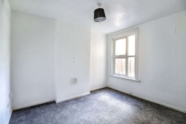 1 Dickens Road, East Ham, London E6 3BX 5