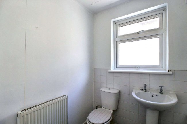 1 Dickens Road, East Ham, London E6 3BX 5