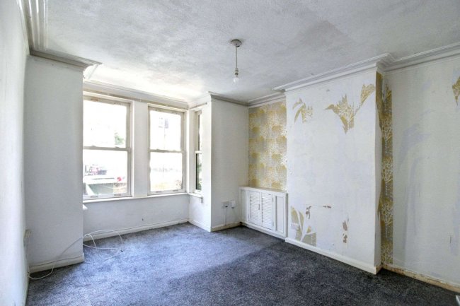 1 Dickens Road, East Ham, London E6 3BX 5