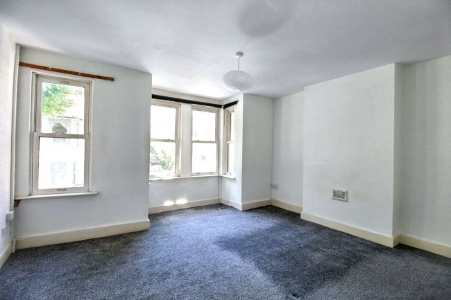 1 Dickens Road, East Ham, London E6 3BX 5