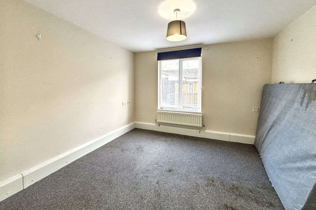 46 Copperfield Drive, Tottenham, London N15 4UF 1