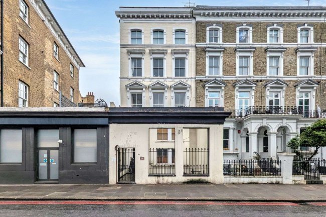 Flat 5, 2b Redcliffe Gardens, Chelsea, London SW10 9EU 9