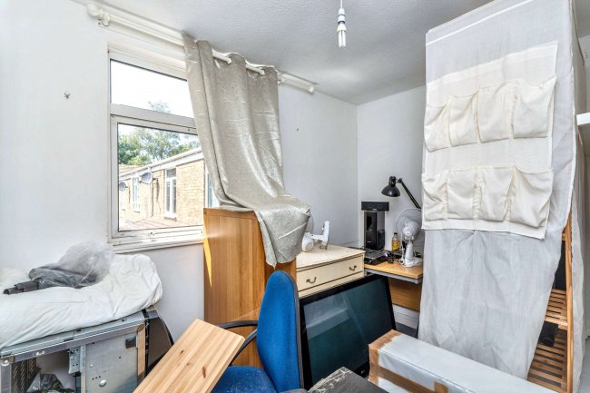 115 Holbeck, Bracknell, Berkshire, RG12 8XF 3