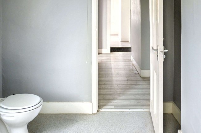 188 Holmesdale Road, South Norwood, London SE25 6PT 2