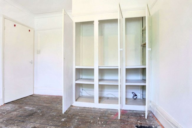 47b Mallinson Road, Battersea, London SW11 1BW 10