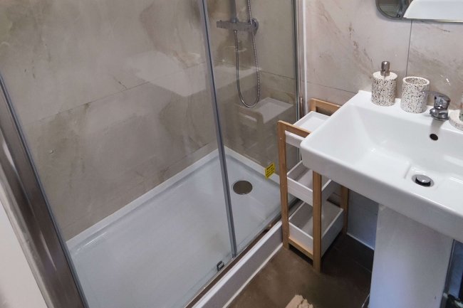 52 Kidderminster Road, Croydon, CR0 2UE 3