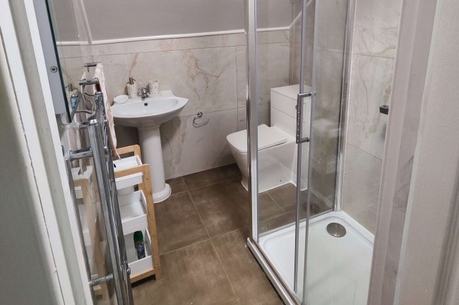 52 Kidderminster Road, Croydon, CR0 2UE 3