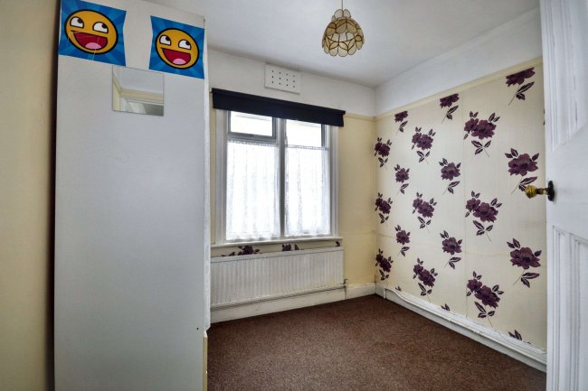 63 Hendon Way, Cricklewood, London, NW2 2LX 7