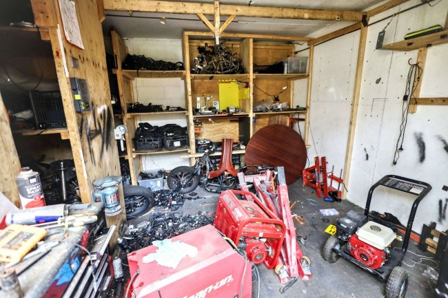 1 & 1A Albert Road, East Barnet EN4 9SH 5