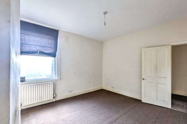 131 Auckland Hill, Norwood, London SE27 9PG 10