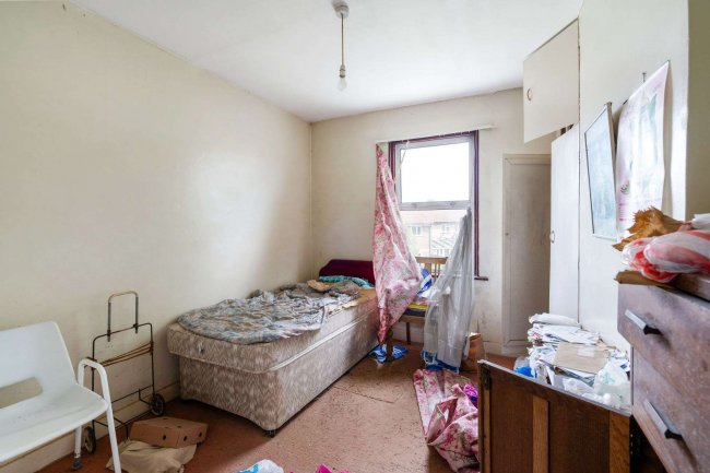 297 Long Lane, Finchley, London, N2 8JW 4