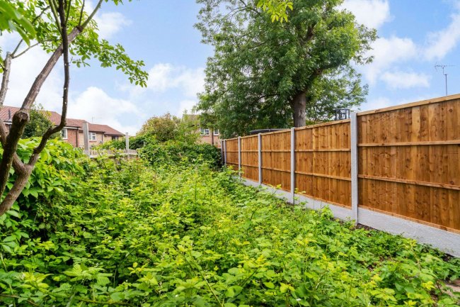 297 Long Lane, Finchley, London, N2 8JW 4