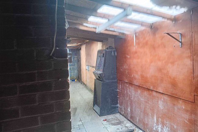 99 High Street, Andover, Hampshire, SP10 1ND 35