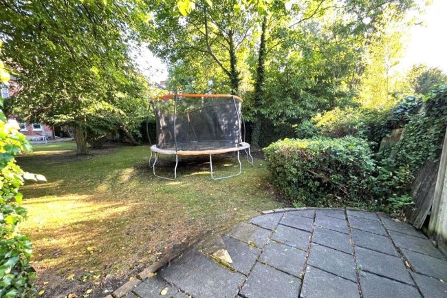 Land lying to the north west of West Hill, Wandsworth, SW15 2HE 2