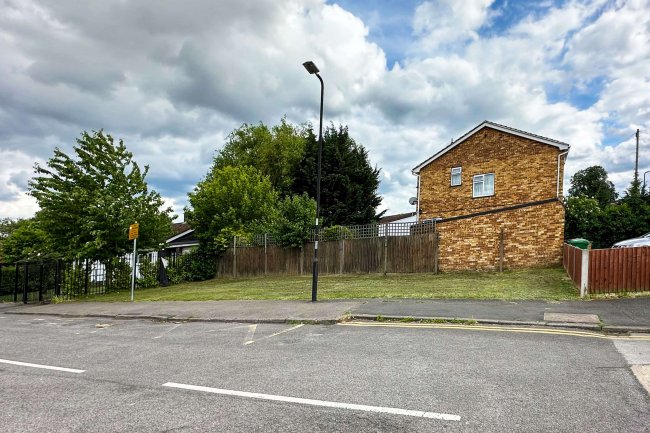 Land at Rodney Way Colnbrook, Slough, Berkshire, SL3 0PN 7