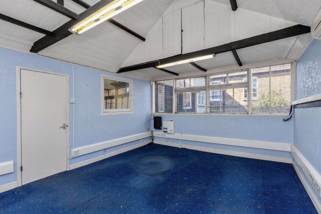 47-49 Back Lane, Rochford, SS4 1BE 10