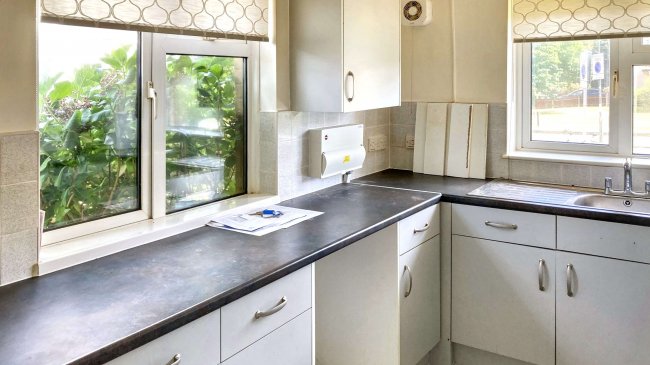 2 Eynsford Crescent, Bexley, DA5 3JD 3