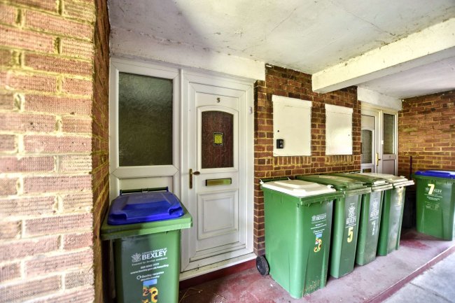 5 Ellenborough Road, Sidcup, Kent, DA14 5JY 1