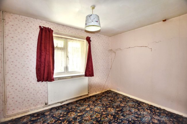 5 Ellenborough Road, Sidcup, Kent, DA14 5JY 1