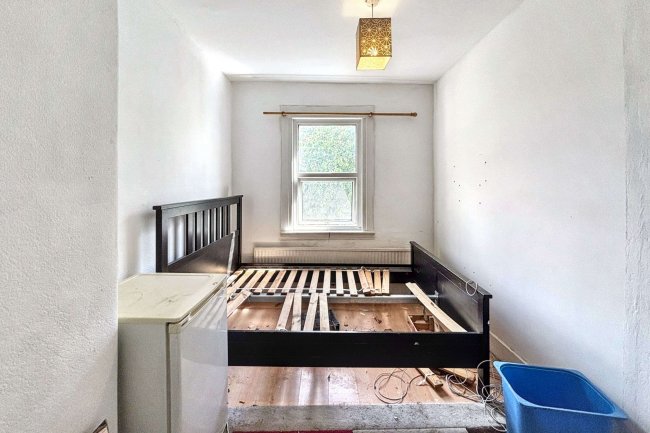 8 Foyle Road, Tottenham, London, N17 0NL 5